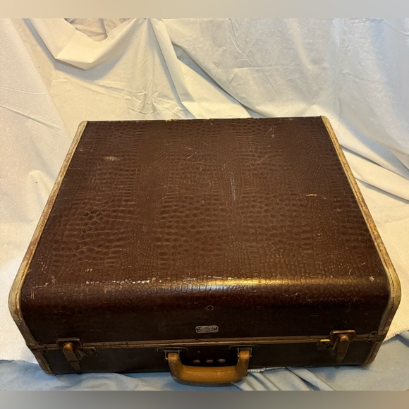 Vintage1950s Samsonite Streamlite Shwayder bros alligator embossed hard suitcase - Picture 13 of 16